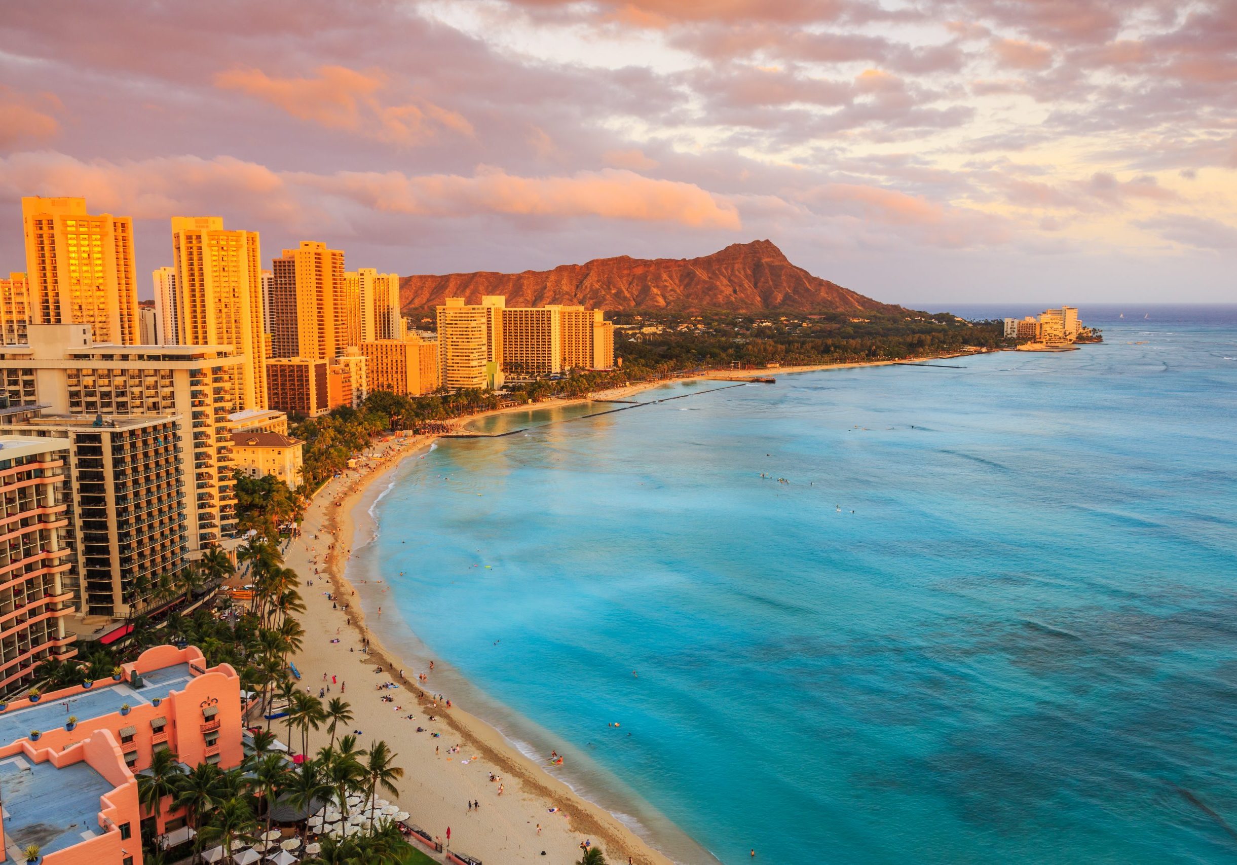 Honolulu, Hawaii. Skyline of Honolulu, Diamond Head &amp; Waikiki Beach.